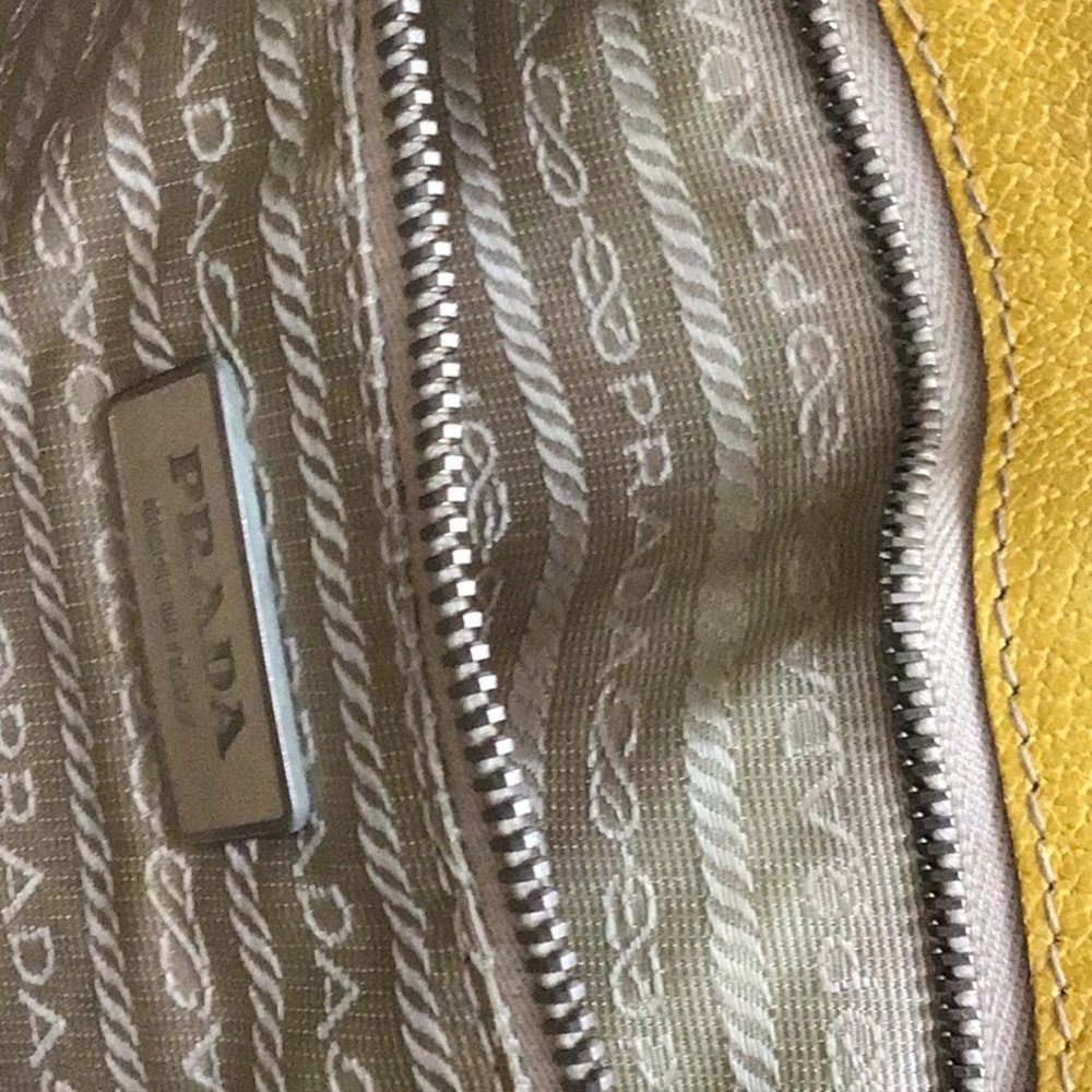 Prada authentic canvas leather - Picture 7 of 10
